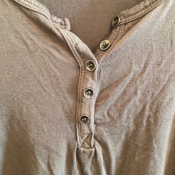 RUE21 Sz S Short Sleeve Henley Tee Olive Stretch Slinky Thin Material Oversized - Picture 5 of 9